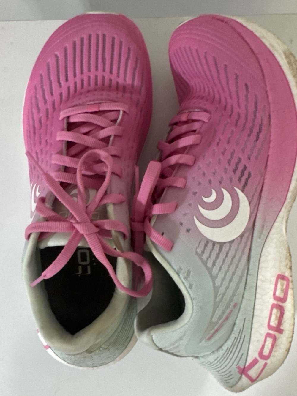 TOPO athletic Women's Spector 2 Pink Running Shoes